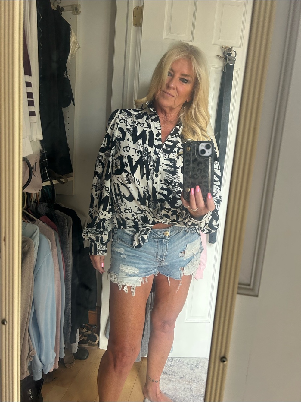 Graphic Print Tie-Front Blouse - Black & White
